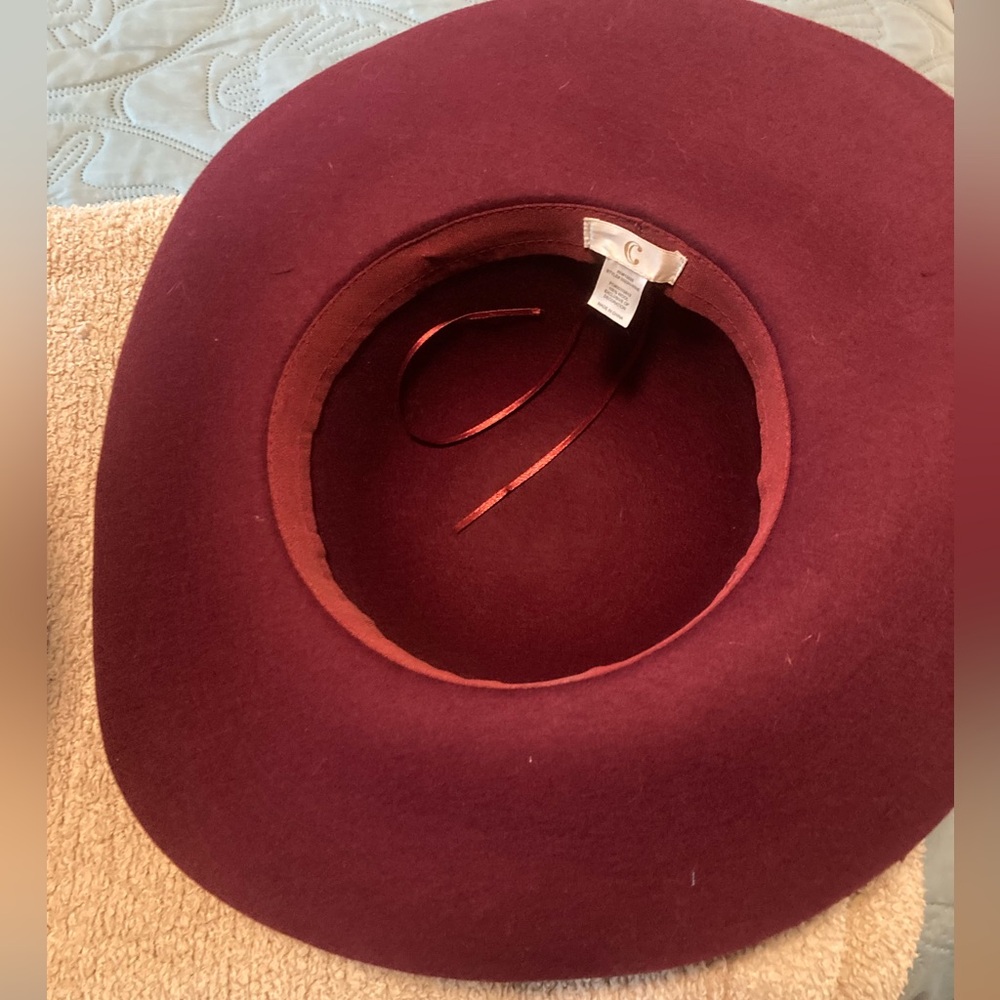 Set of Three Stylish 100% Wool Felt Hats in Burgundy, Blue, and Beige - Picture 8 of 13